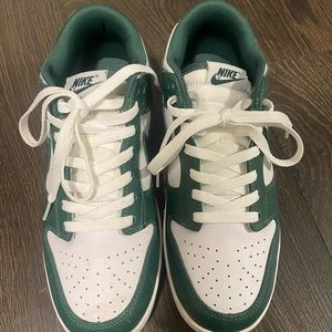 Nike Dunk Low”Michigan state”